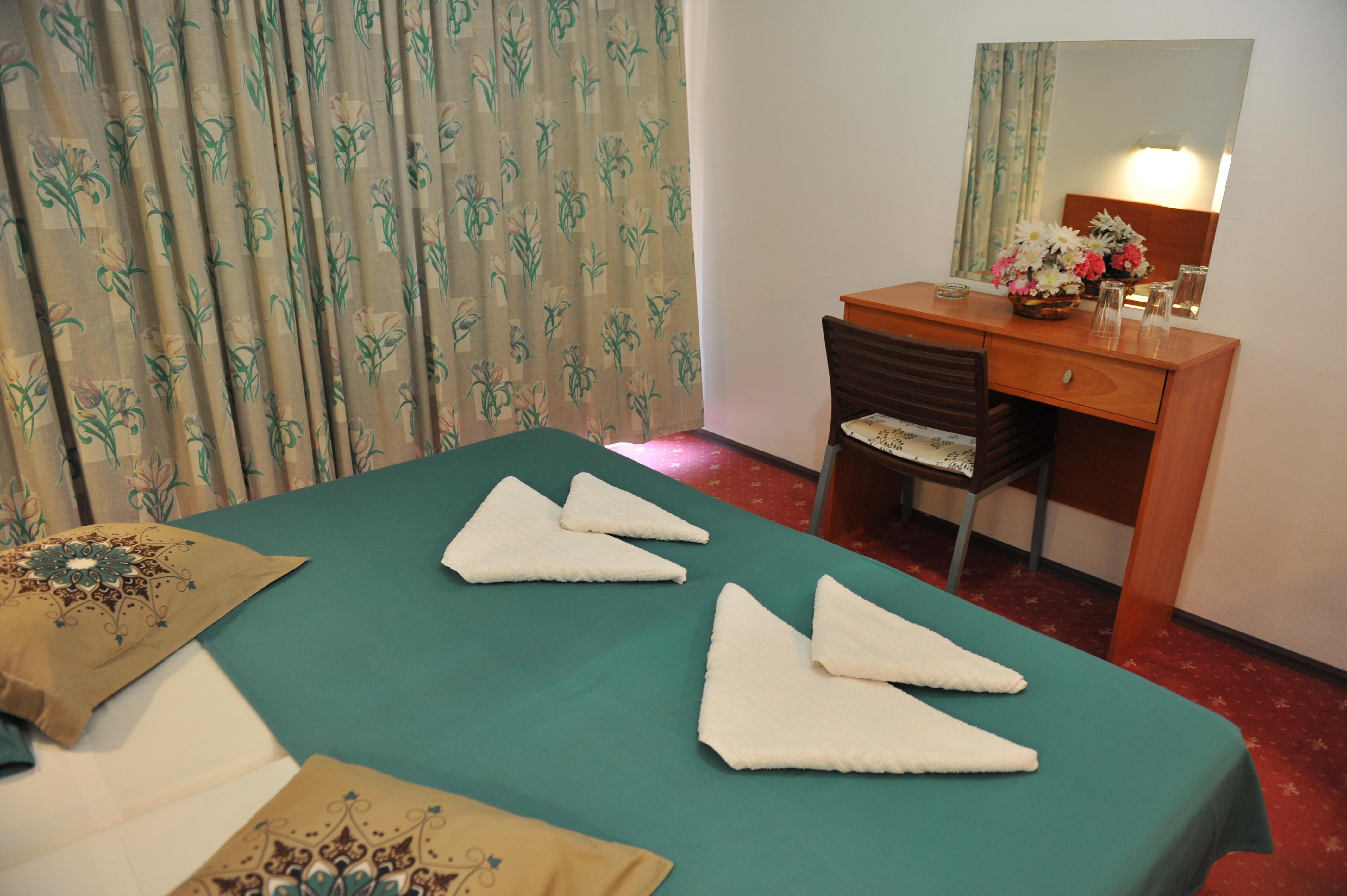 Heleni Beach Hotel Ялиссос Экстерьер фото
