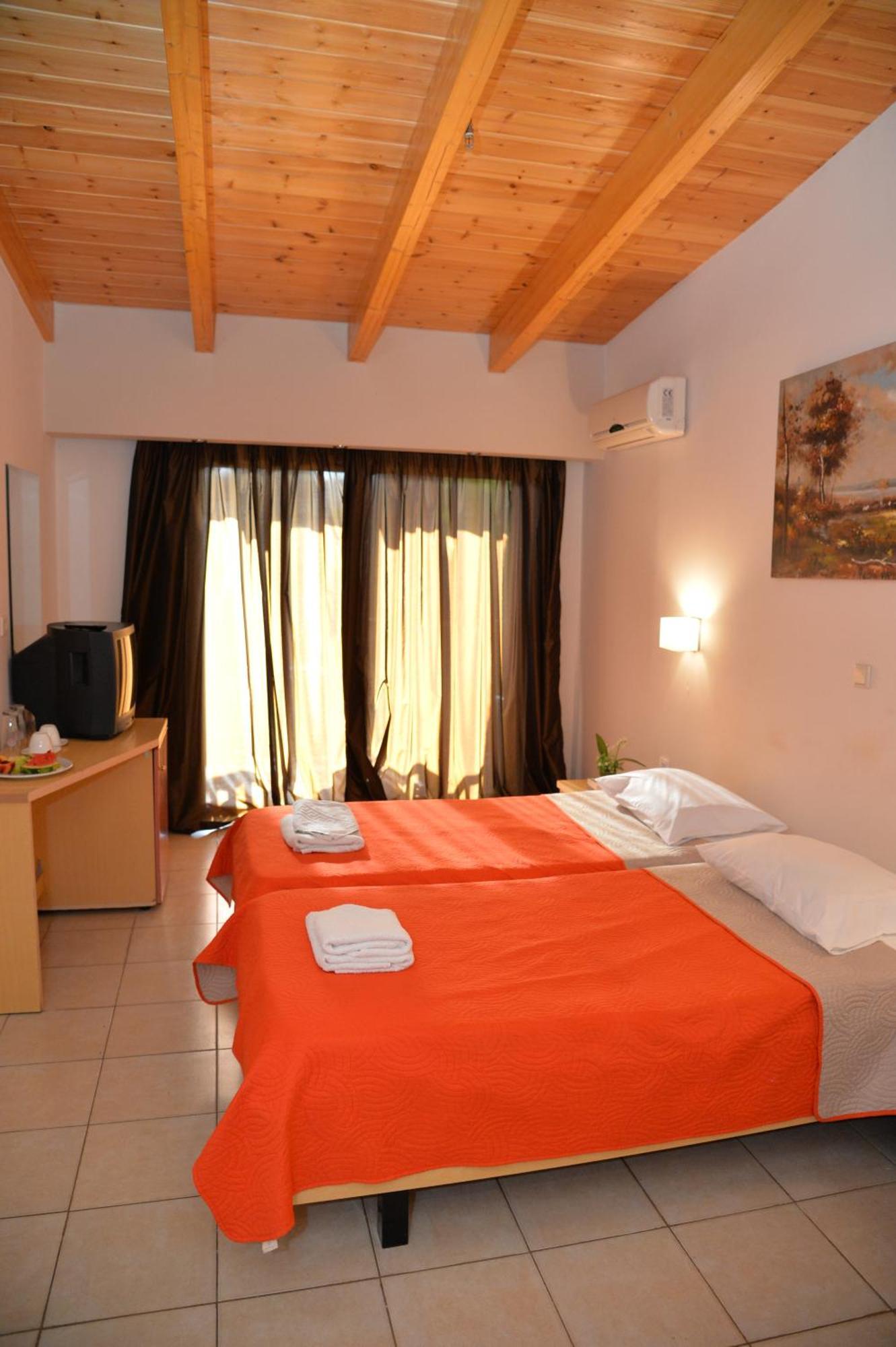 Heleni Beach Hotel Ялиссос Номер фото